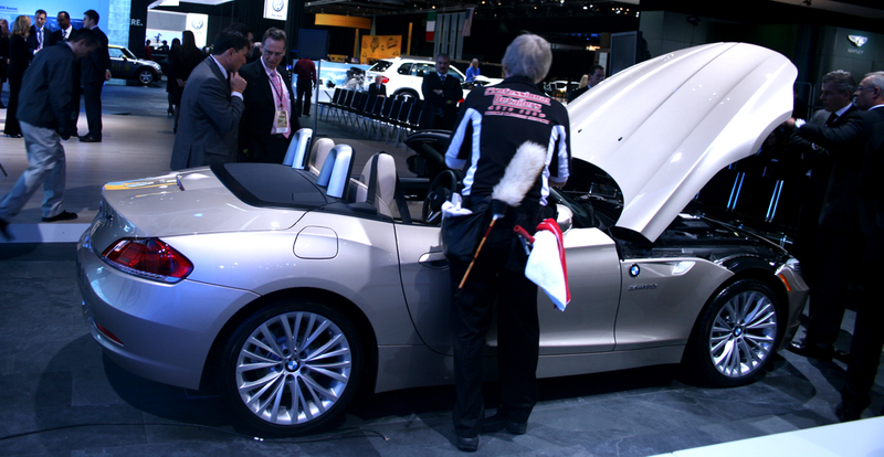 Illustration for article titled 2010 BMW Z4 Slips Onto The Stage